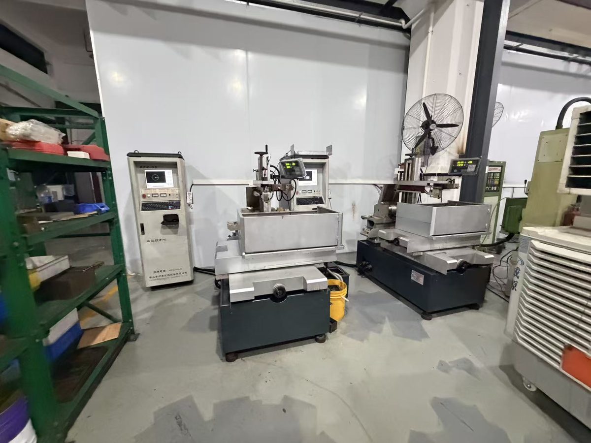 EDM and wire-cut EDM machines in the tool room at Hsingchao Mould
